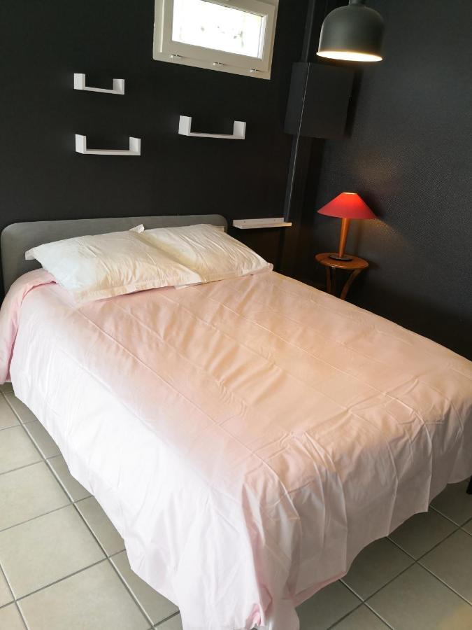 Chambre Meublee Avec Vue Panoramique A Perigueux Sanilhac  Экстерьер фото